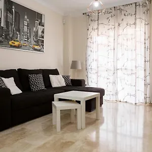 apartamento-malaga-jalon.hotelsinnerja.org/